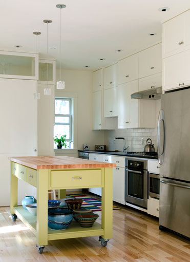 Kitchen-of-Smart-and-Small-NE-house-2012-WCA